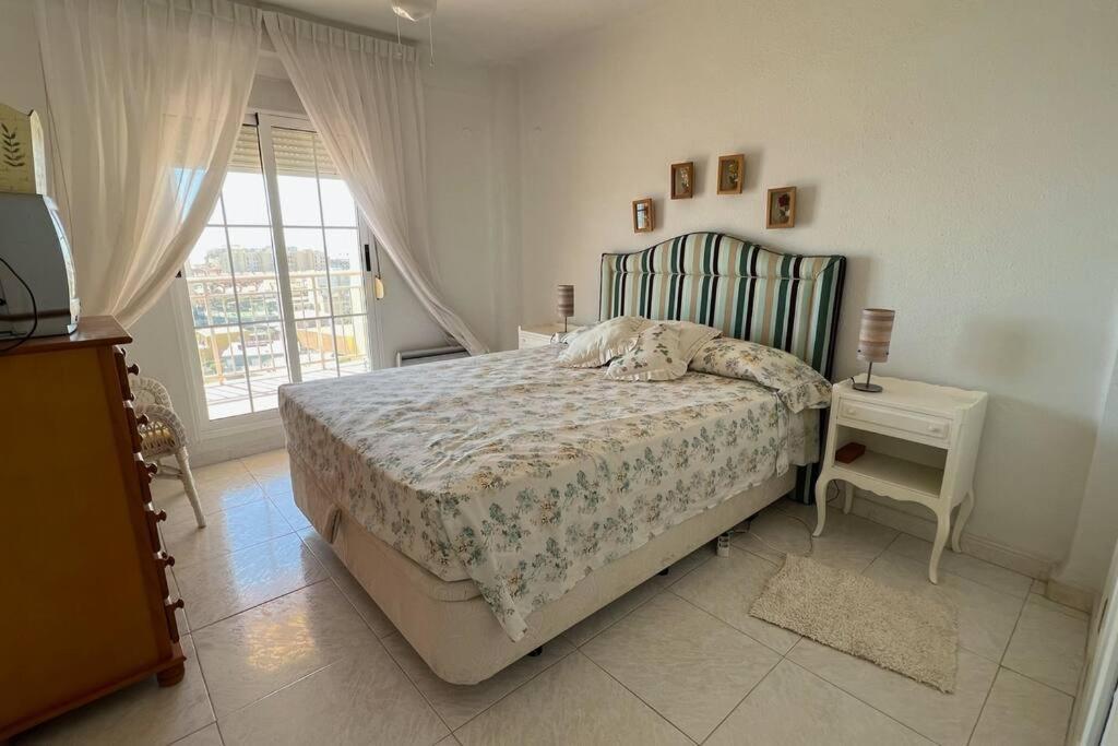 Apartamento Con Acceso Directo A La Playa Leilighet Valencia Eksteriør bilde
